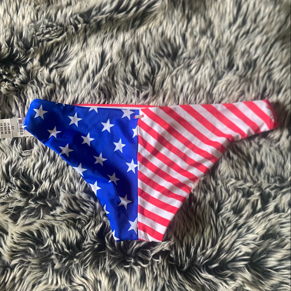 NWT  VS PINK STARS AND STRIPES BIKINI BOTTOM